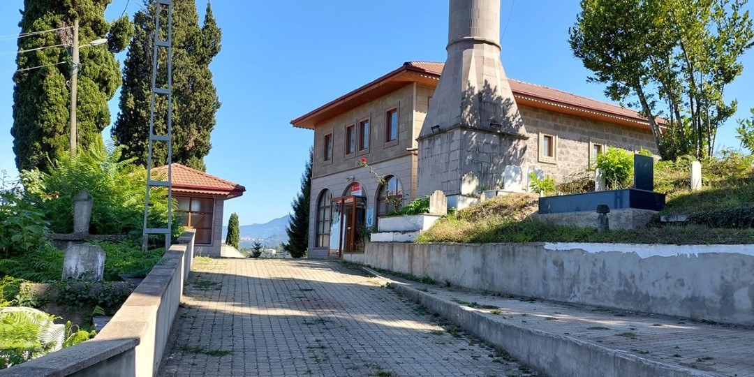 Hasan Hüsnü Paşa Camii